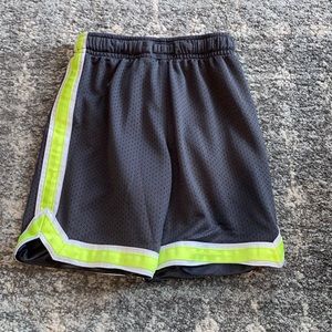 Boy’s Gray (Grey) Oshkosh B’Gosh Athletic Shorts 5